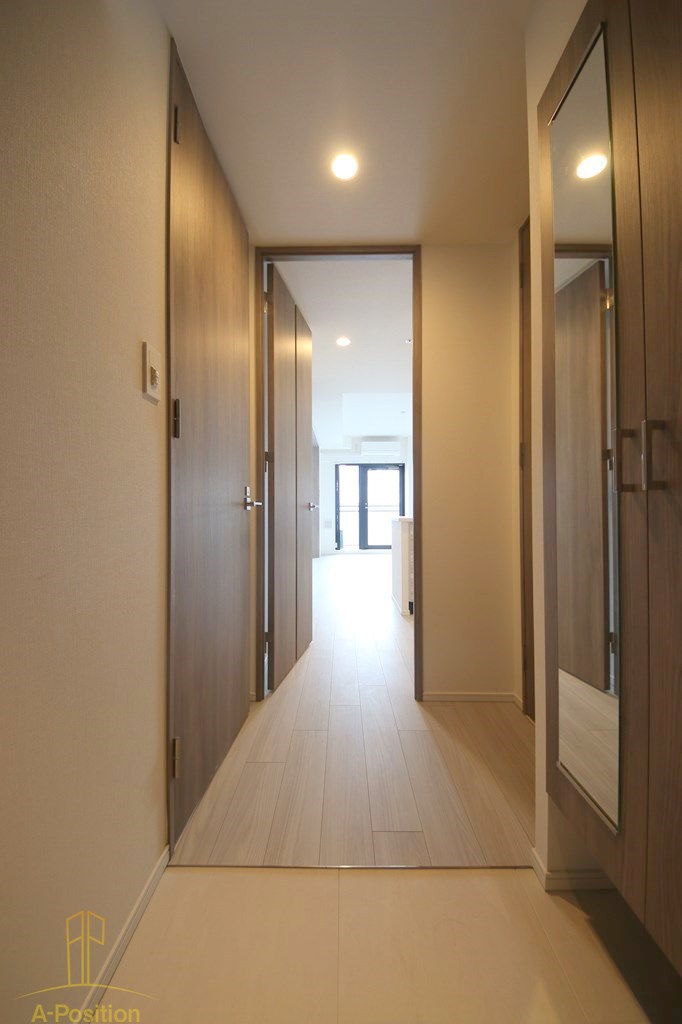 玄関　S-RESIDENCE堺筋本町Deux