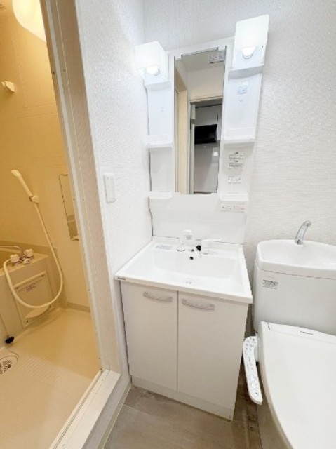 洗面設備　同仕様参考写真です