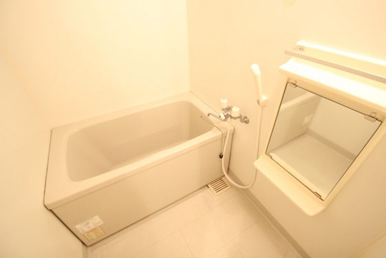 バス・シャワールーム　※別号室の写真です。