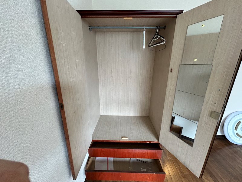 収納　同物件別部屋の写真です