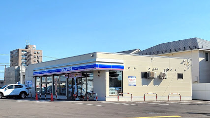 コンビニ　ローソン 帯広西２条南十六丁目店（コンビニ）まで298m