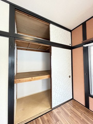 収納　洋室6帖のお部屋にあるクローゼットです♪大切なお洋服もしわに
