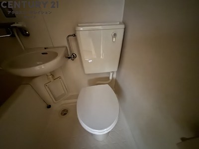 トイレ　浴室内にトイレがあります☆