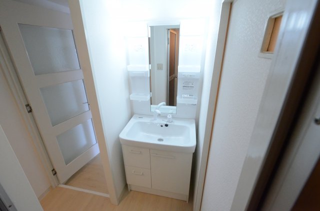 洗面設備　独立洗面化粧台付きでおすすめです！