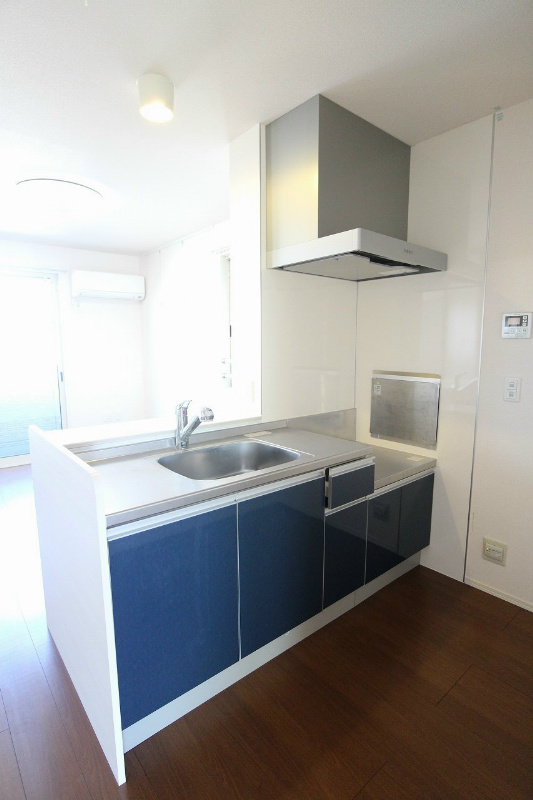 キッチン　人気のカウンターキッチンを採用。