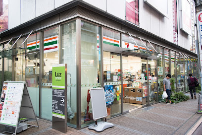 コンビニ　セブン－イレブンラズ大森店（コンビニ）まで146m