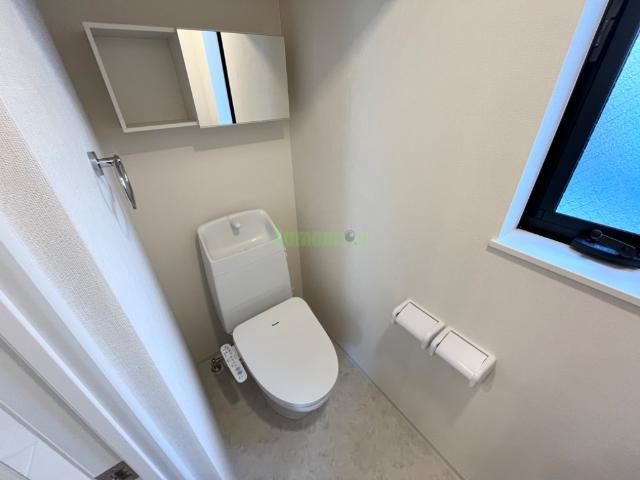 トイレ　シャワー付トイレ