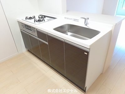 キッチン　人気のカウンターキッチンです。