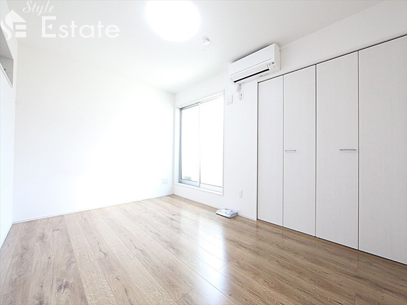 居室・リビング　内装