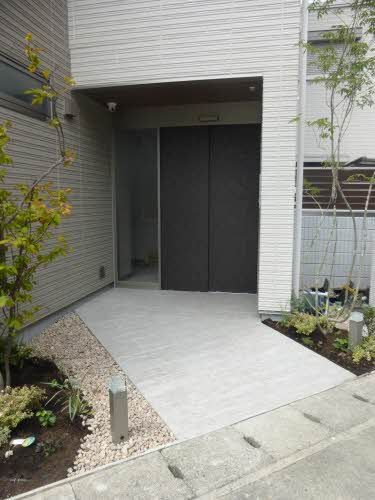 エントランス　エントランス