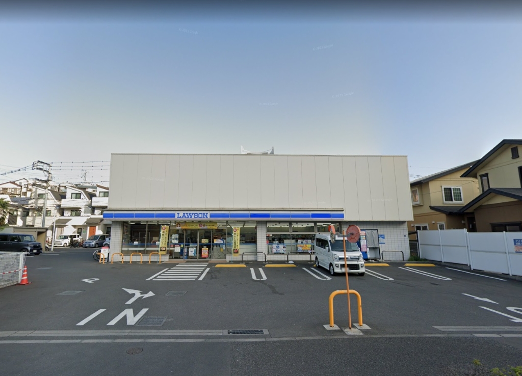 コンビニ　ローソン 板橋若木三丁目店（コンビニ）まで493m