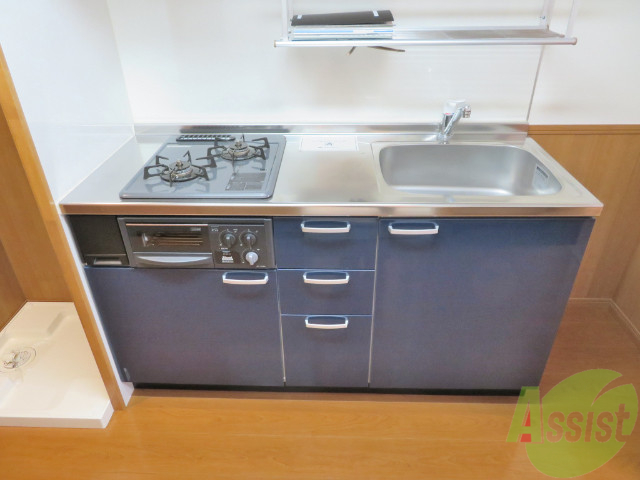 キッチン　キッチンはガスコンロ付き、広々と使えそうですね