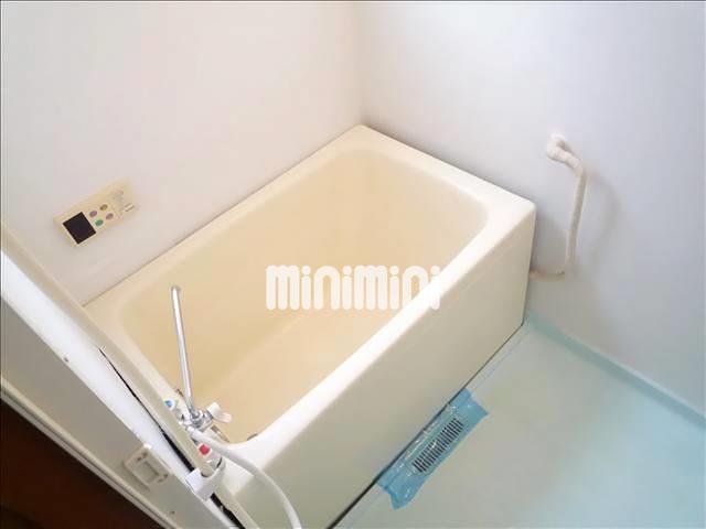 バス・シャワールーム　写真は他の部屋のものです。