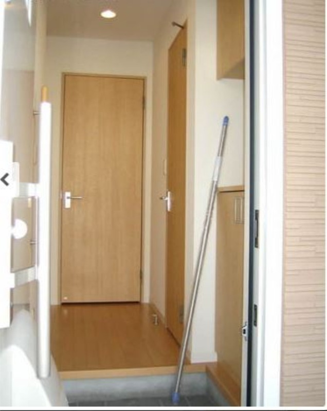 玄関　図面と現状に相違がある場合には現状を優先