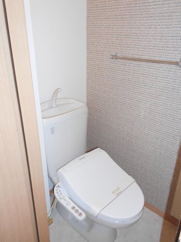 トイレ　別のお部屋の写真です