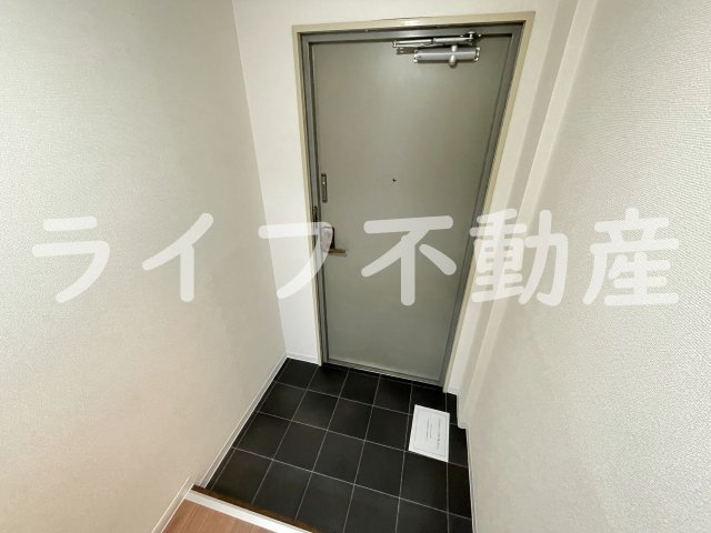 玄関　収納もある玄関です