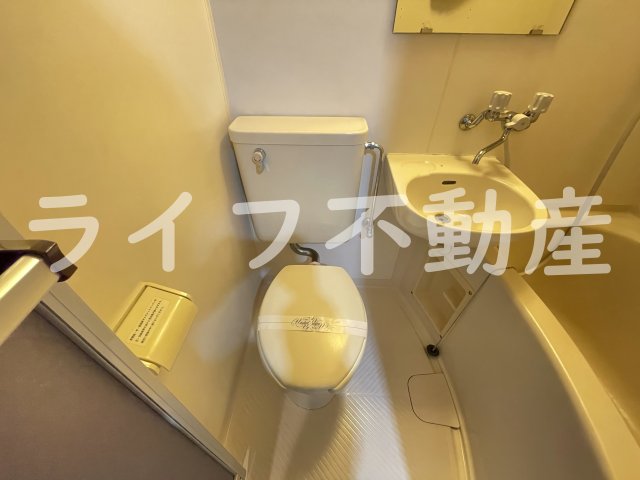 トイレ　コンパクトで使いやすいトイレです