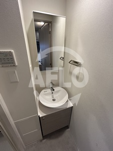 洗面設備　エスリードレジデンス大阪谷町ザ・マークス　独立洗面台