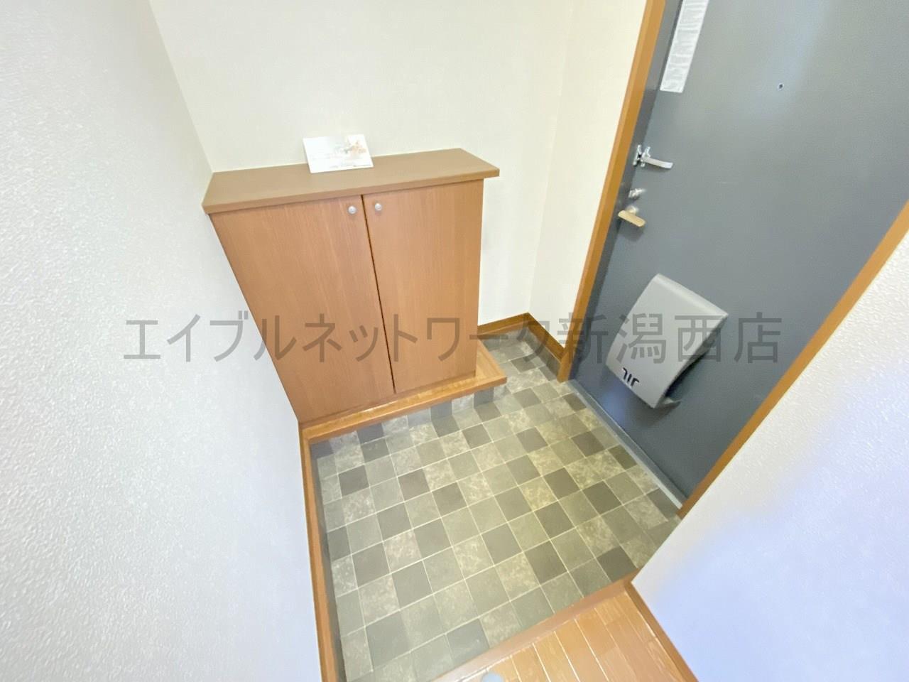 玄関　参考写真