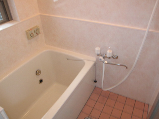 バス・シャワールーム　浴室