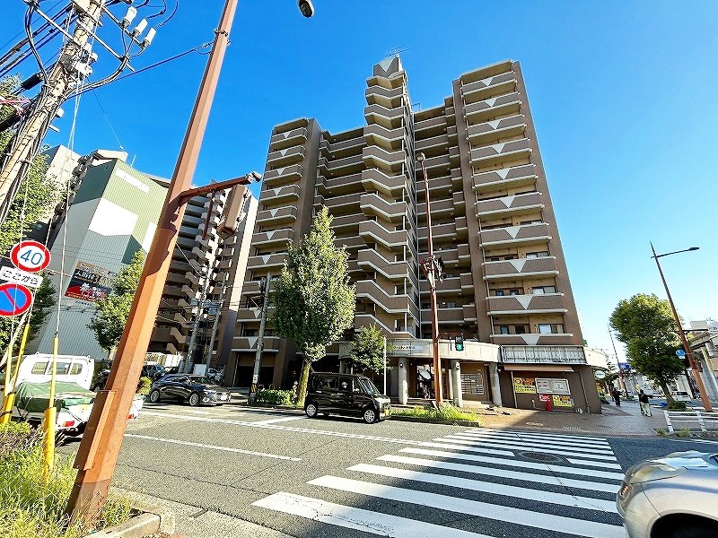 建物外観　★オートロック★