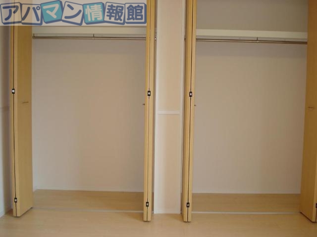 収納　クローゼット