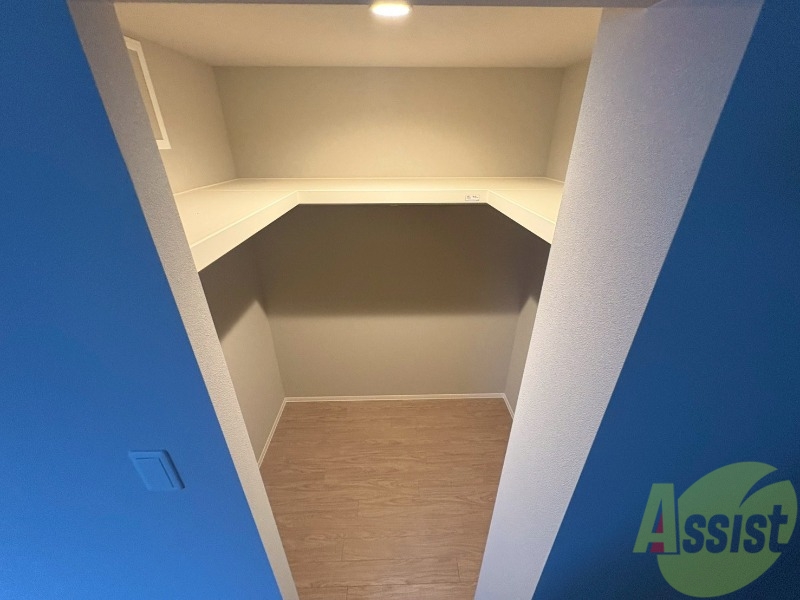 収納　収納もバッチリあるのでお部屋が片付きますよ！