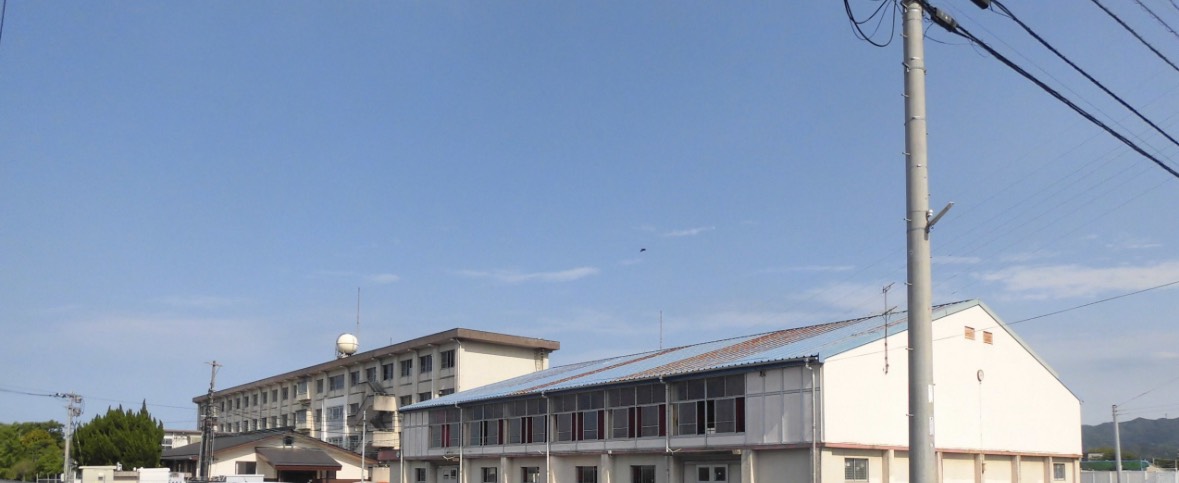 中学校　大分市立大東中学校（中学校）まで600m