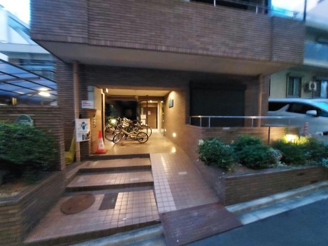 エントランス　エントランス部分