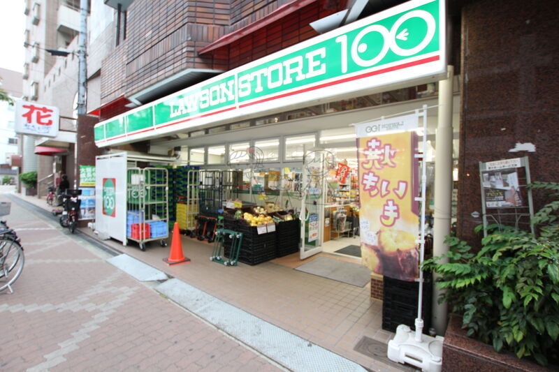 コンビニ　ローソンストア100住吉苅田店（コンビニ）まで631m