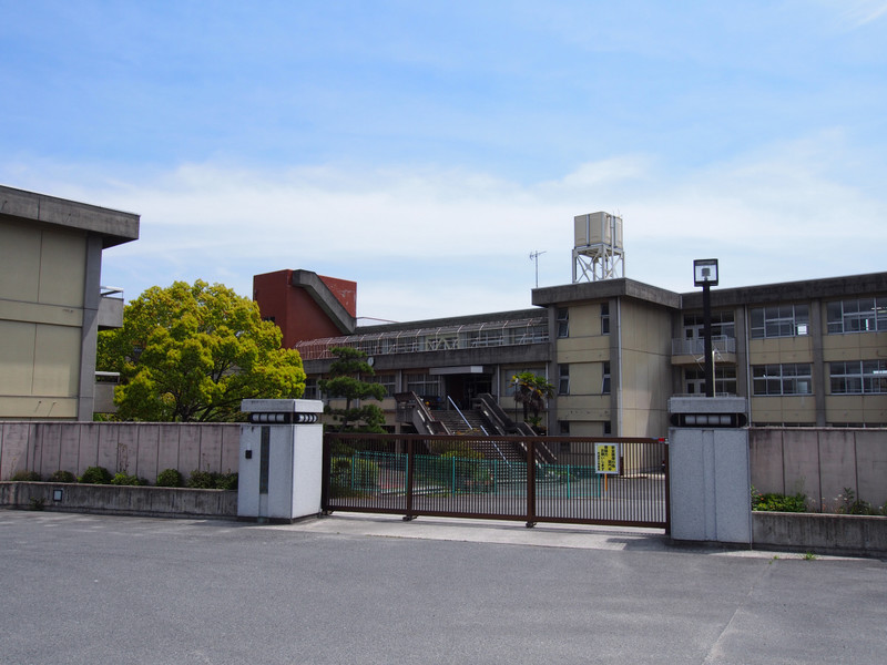 小学校　丹波市小学校（小学校）まで469m