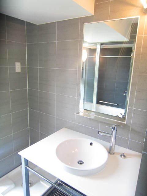 洗面設備　独立洗面台完備