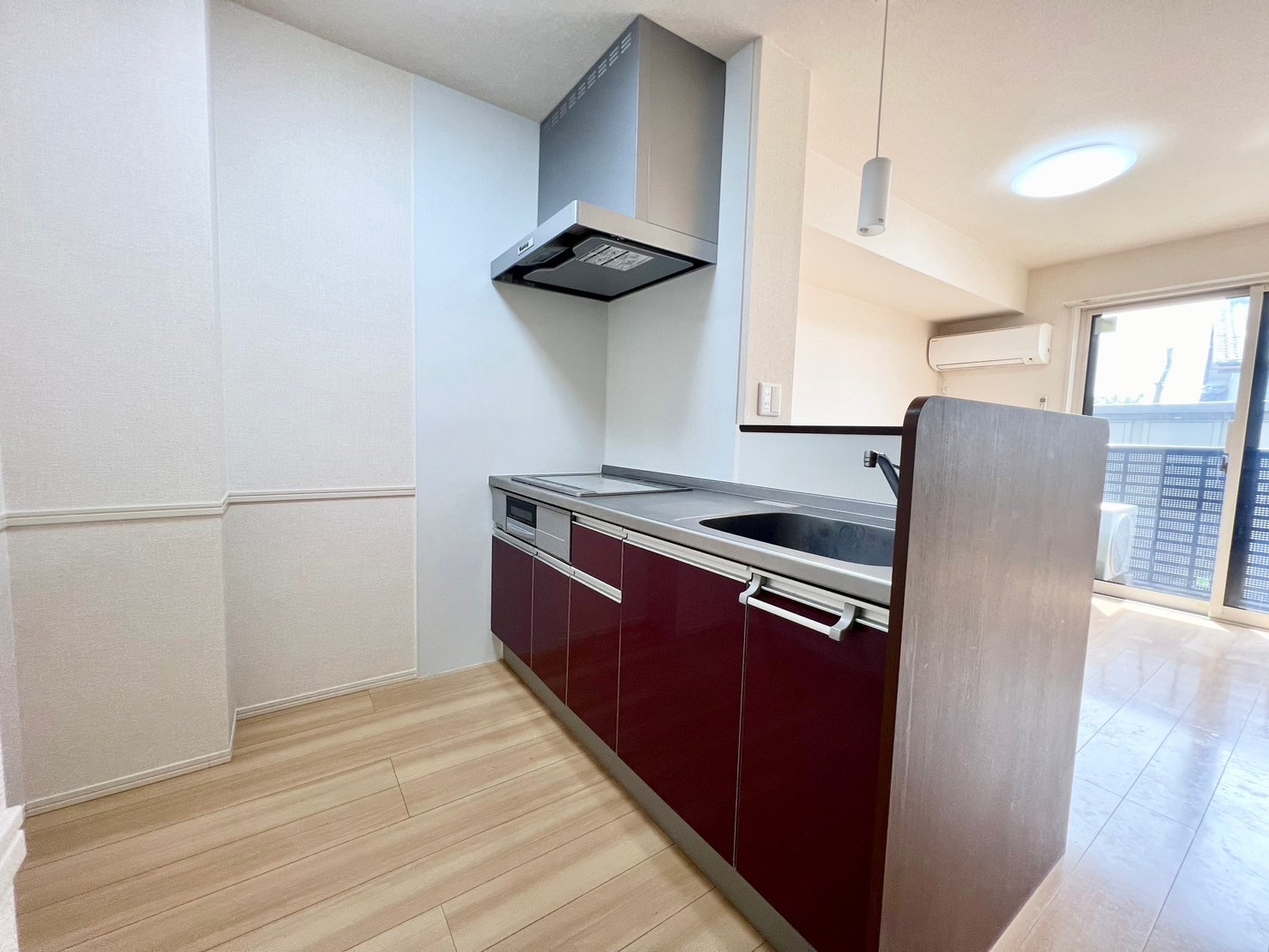 キッチン　※画像と反転タイプのお部屋です