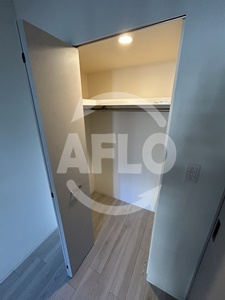 収納　エスリードレジデンス大阪谷町ザ・マークス　ウォークインクロー