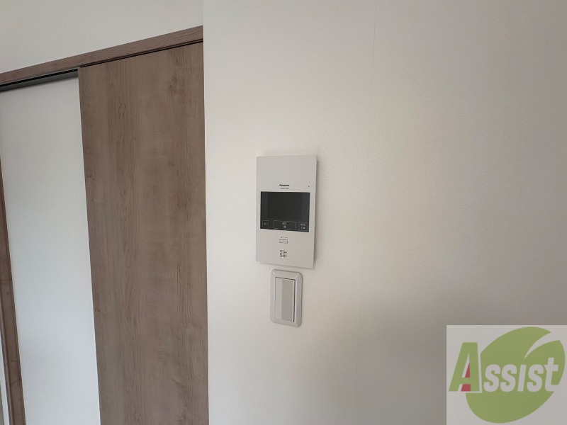 セキュリティ　ＴＶモニター付インターホンです。来客者の顔が見えるので安心！