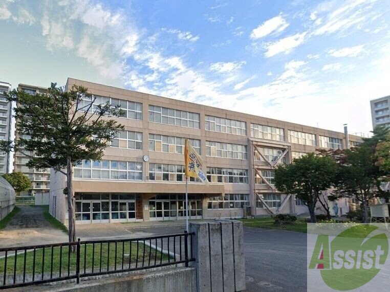 小学校　札幌市立平岸小学校（小学校）まで396m