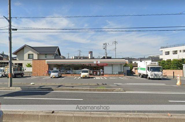 コンビニ　セブンイレブン三郷戸ヶ崎2丁目店（コンビニ）まで592m