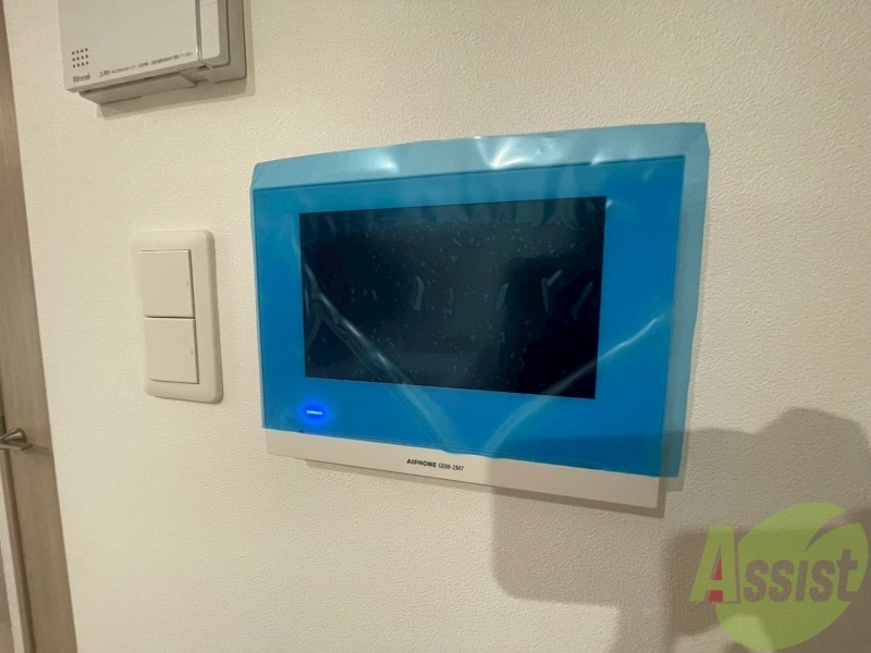 セキュリティ　ＴＶモニター付インターホンです。来客者の顔が見えるので安心！