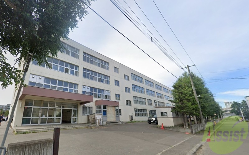 中学校　札幌市立琴似中学校（中学校）まで1150m