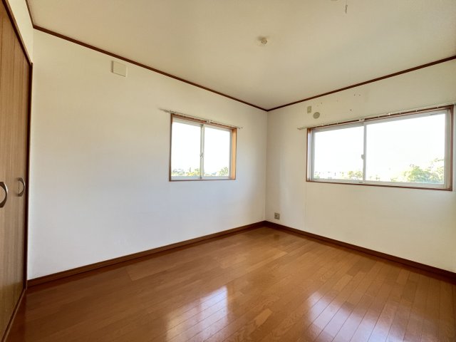 居室・リビング　＊別のお部屋の写真です