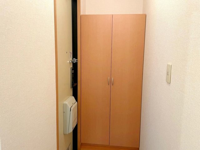 玄関　収納もある玄関です