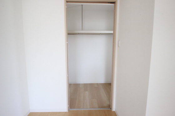 収納　※別部屋の写真です