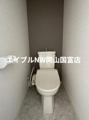 トイレ　類似部屋の写真です。実際は少々異なる場合もございます。