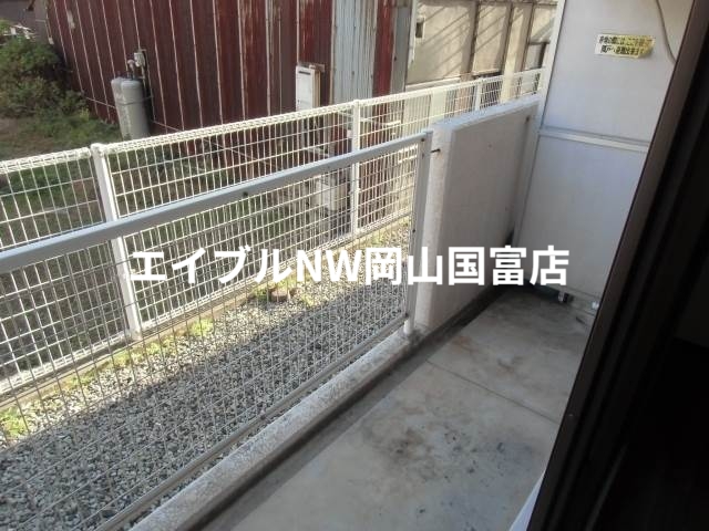 バルコニー　類似部屋の写真です。実際は少々異なる場合もございます。