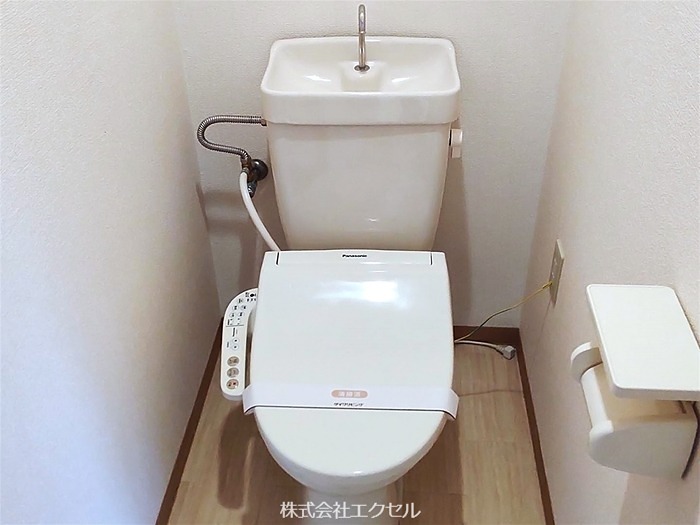 トイレ　同建物別室画像です。