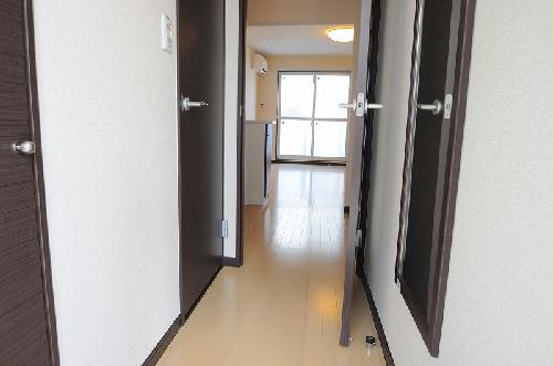 玄関　1Ｆ　2Ｆ居室カーペット