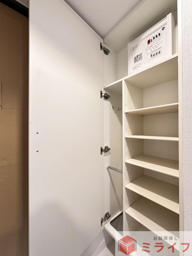 玄関　同建物・同仕様イメージ