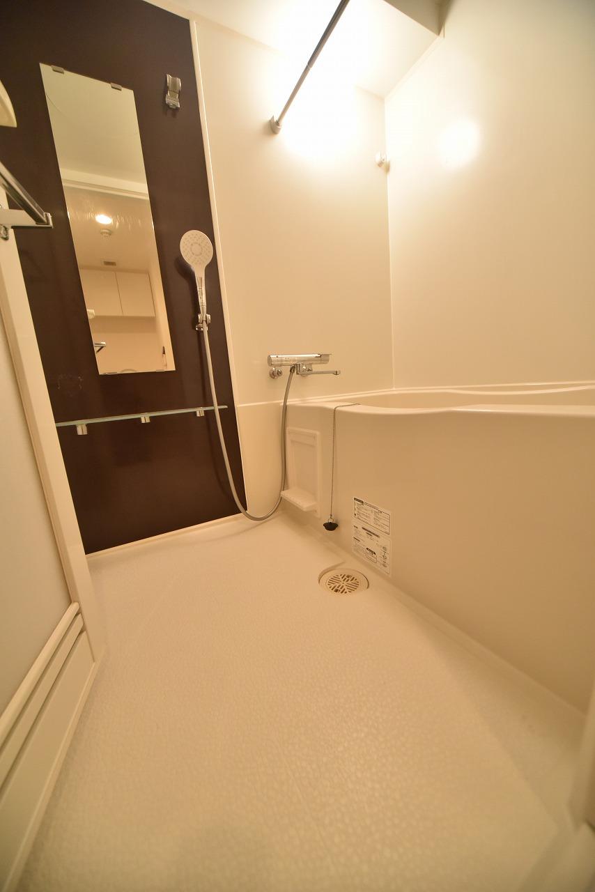 バス・シャワールーム　バス