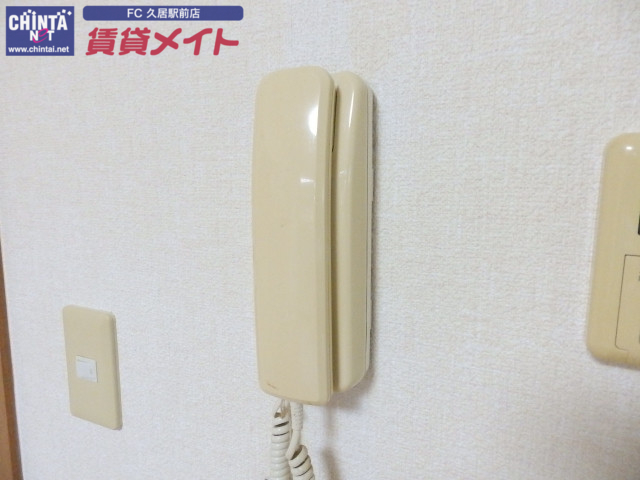 セキュリティ　同型参考写真です。