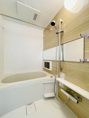 バス・シャワールーム　同マンション別部屋　参考写真